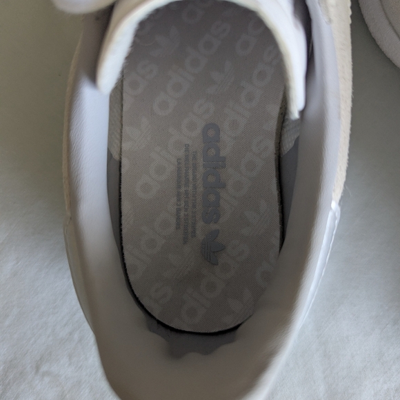 Adidas Gazelle Women's Spikeless Golf Shoes - Picture 9 of 16